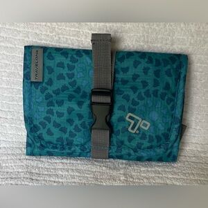 Travelon document wallet